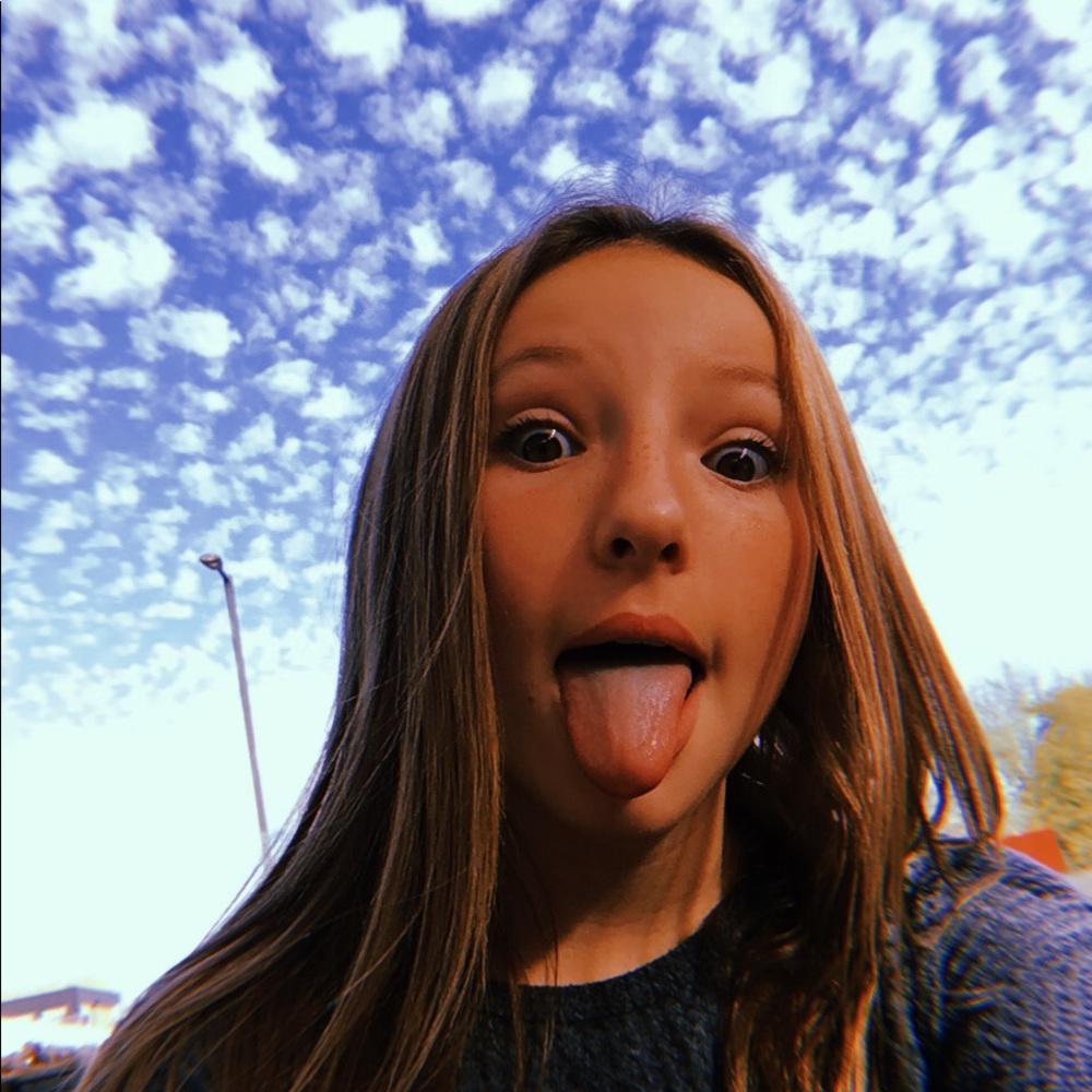 Meet your Posher, Marina